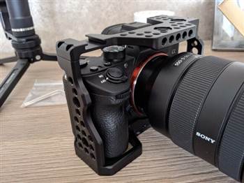 Trên tay Khung bảo vệ Smallrig Uurig cage cho sony A7III